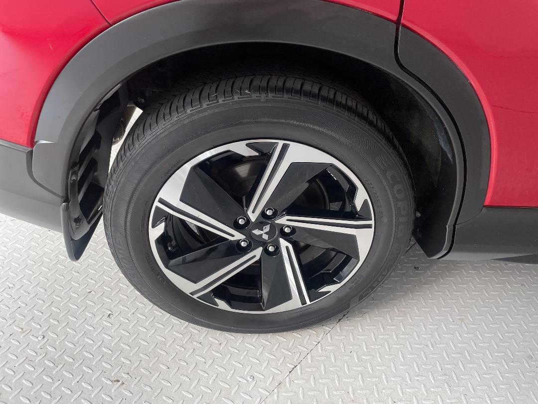 Photo '12' of Mitsubishi Eclipse Cross