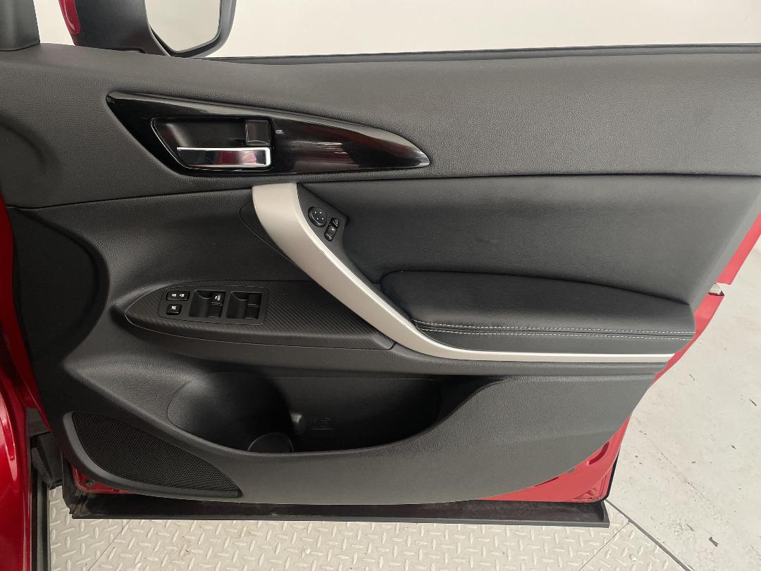 Photo '15' of Mitsubishi Eclipse Cross