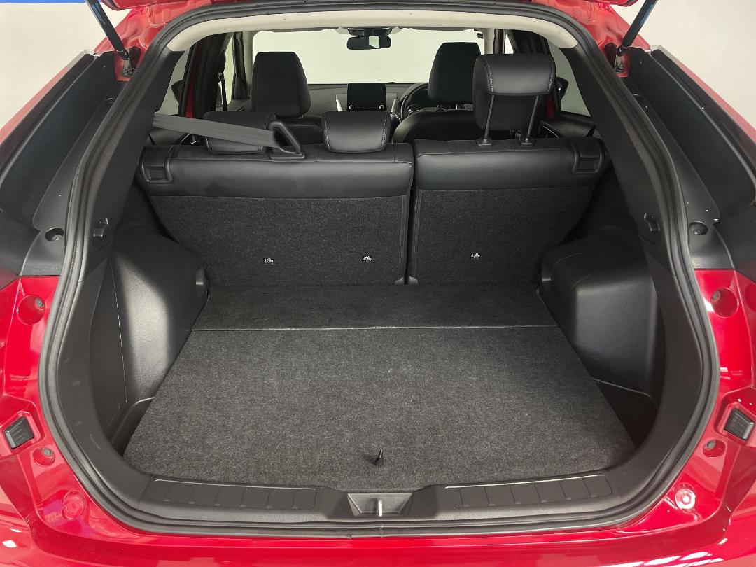 Photo '14' of Mitsubishi Eclipse Cross