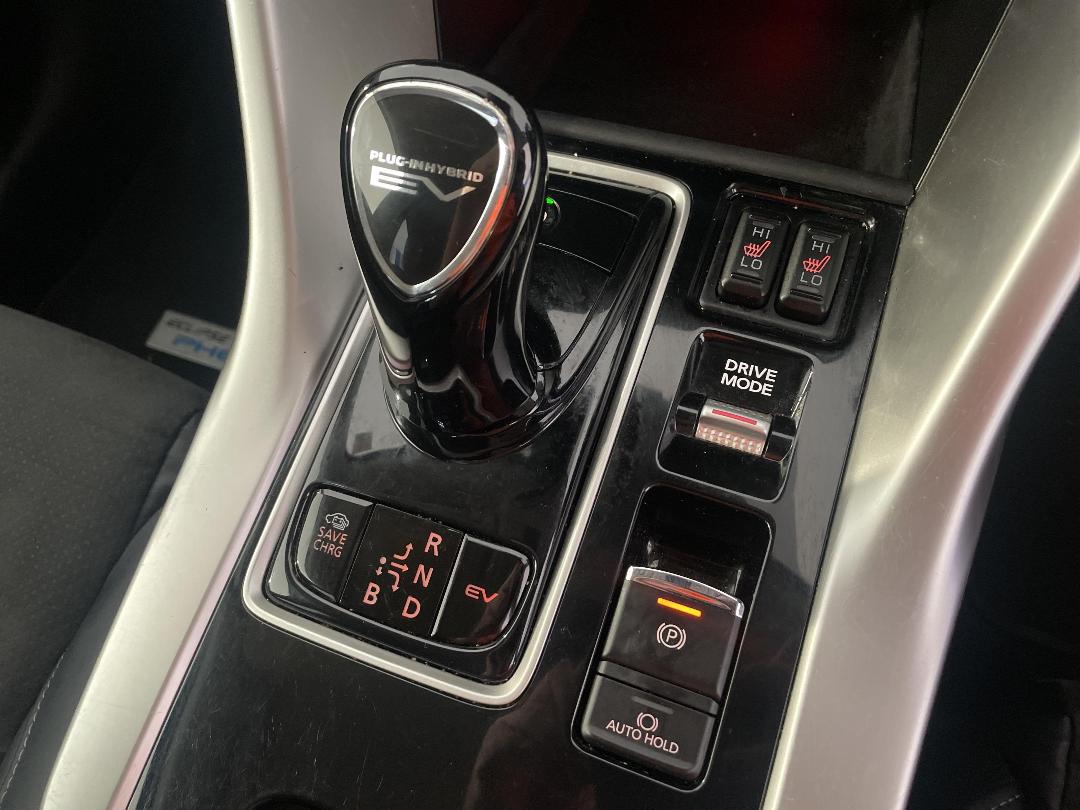 Photo '32' of Mitsubishi Eclipse Cross