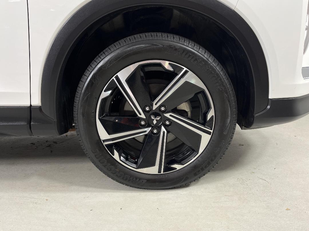 Photo '9' of Mitsubishi Eclipse Cross