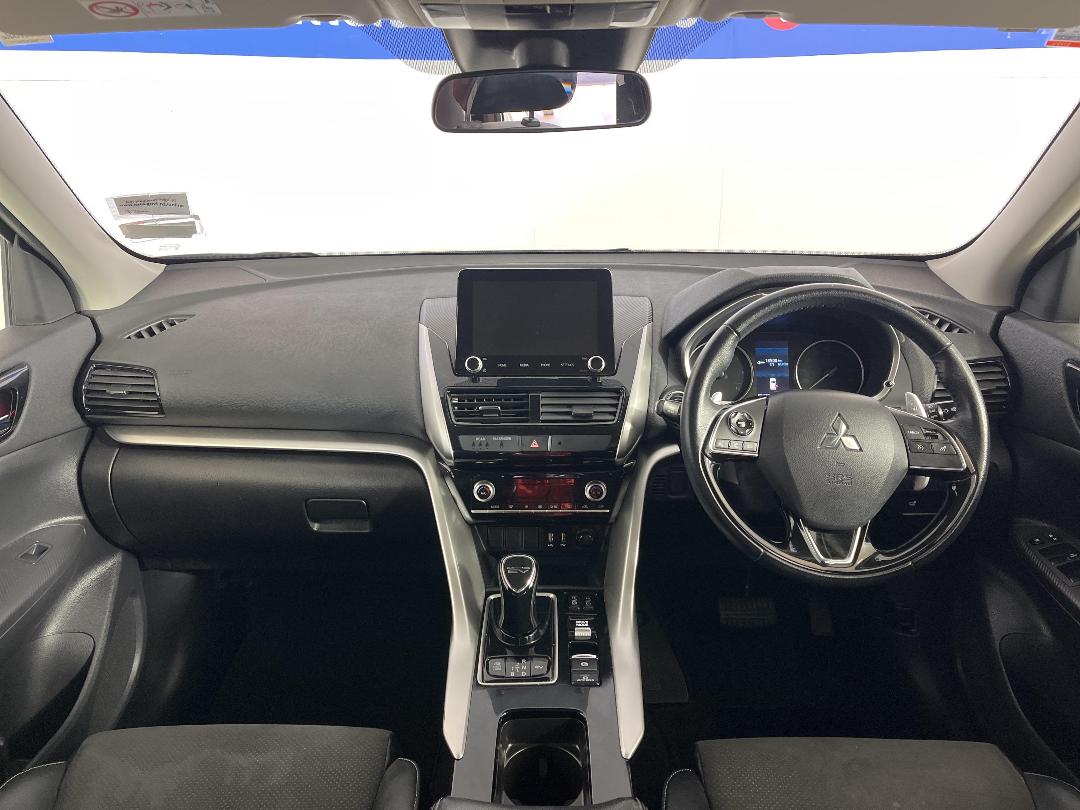 Photo '17' of Mitsubishi Eclipse Cross