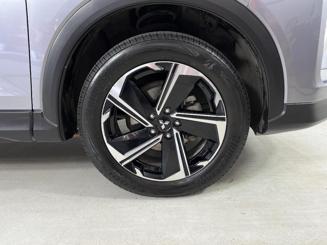 Photo '9' of Mitsubishi Eclipse Cross