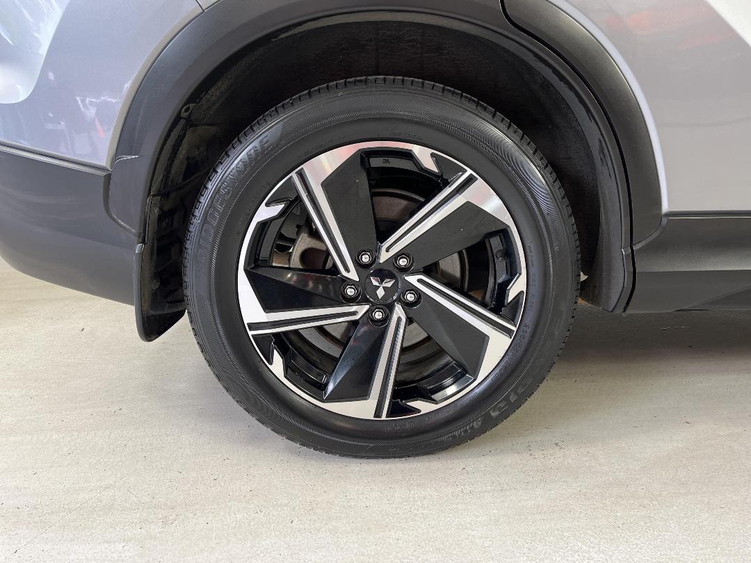 Photo '12' of Mitsubishi Eclipse Cross