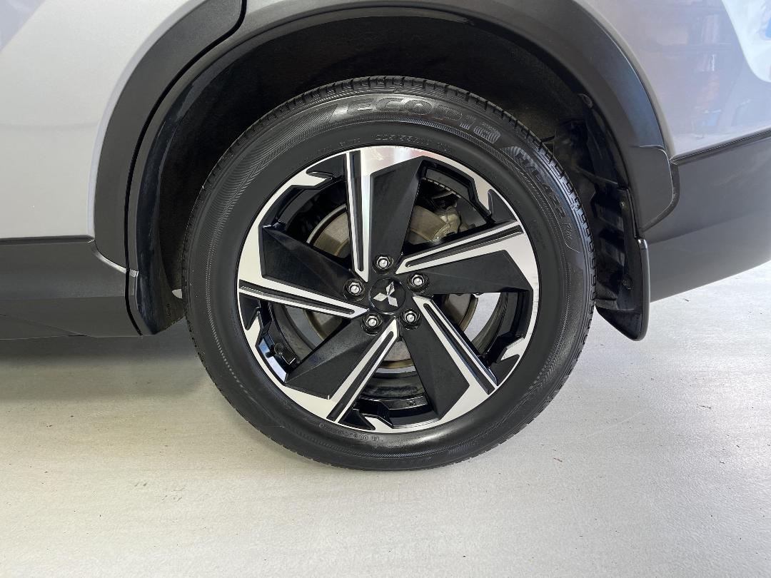 Photo '11' of Mitsubishi Eclipse Cross