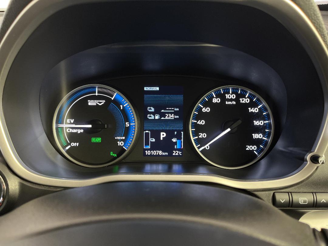 Photo '21' of Mitsubishi Eclipse Cross