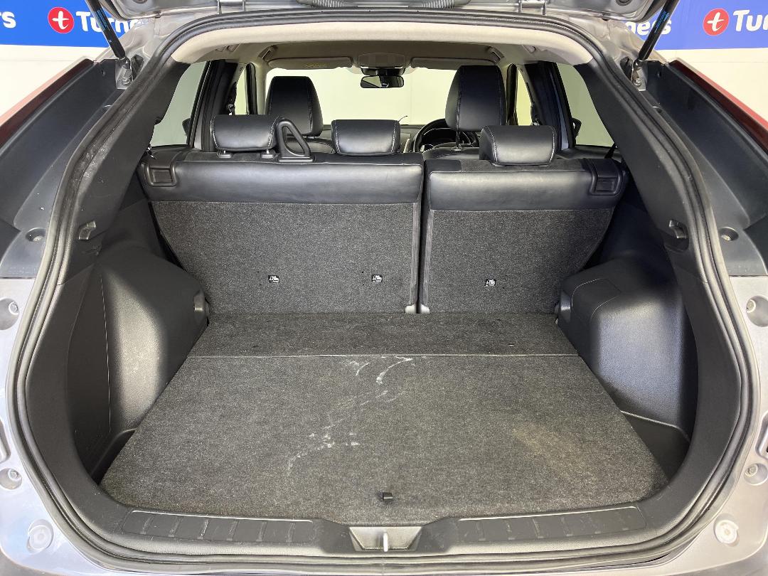 Photo '14' of Mitsubishi Eclipse Cross