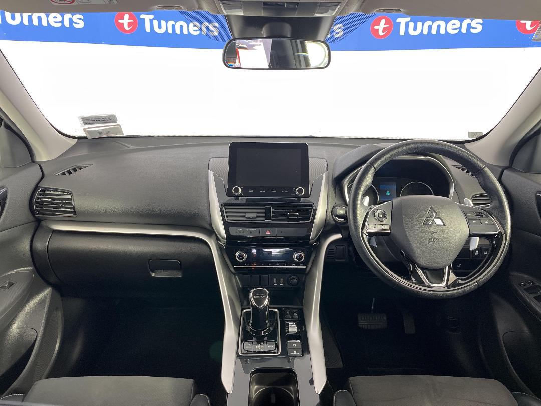 Photo '17' of Mitsubishi Eclipse Cross