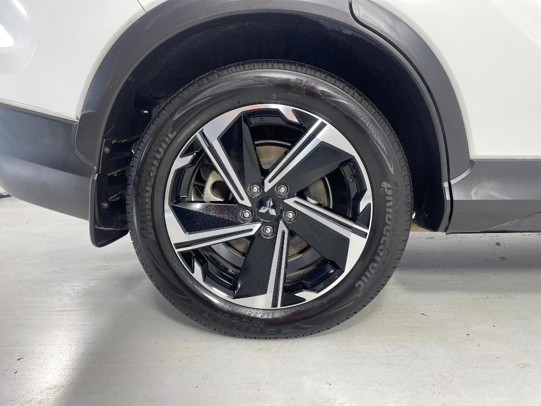 Photo '12' of Mitsubishi Eclipse Cross