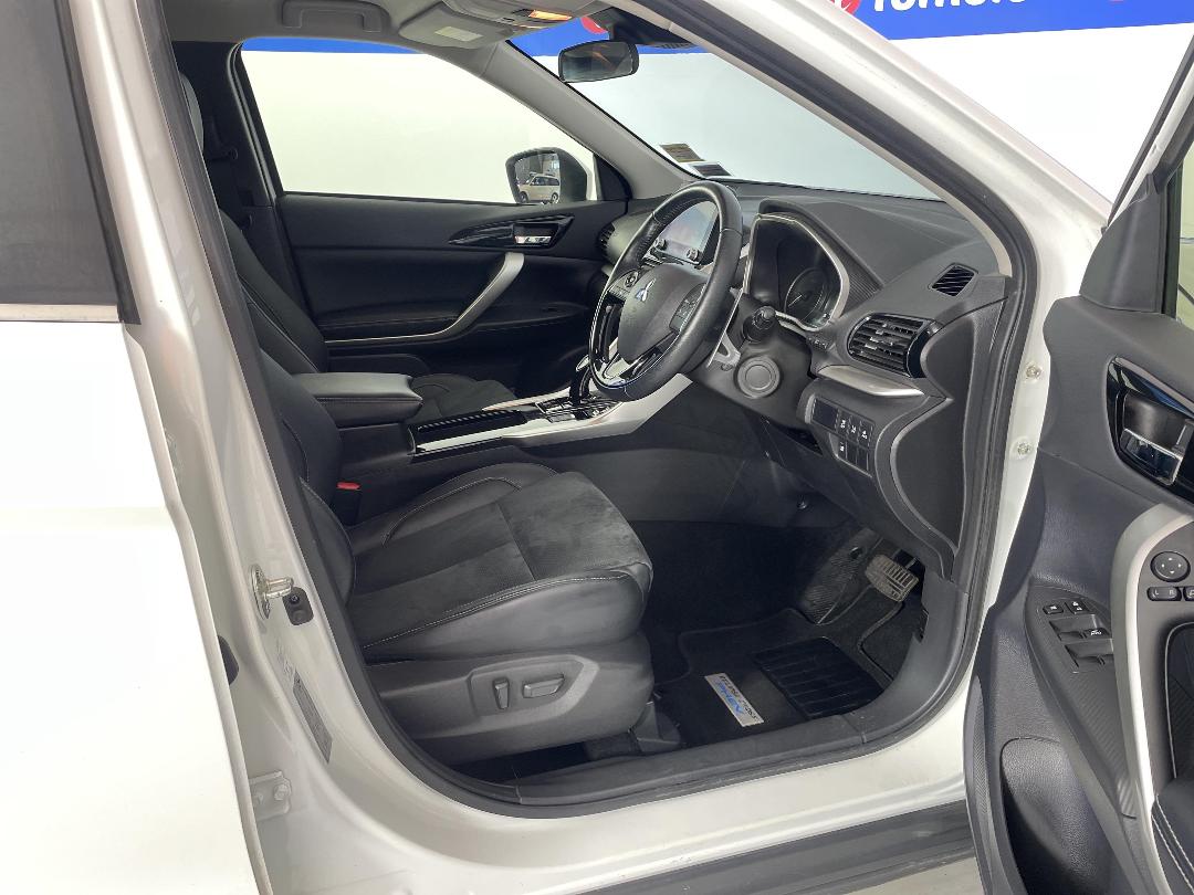 Photo '16' of Mitsubishi Eclipse Cross