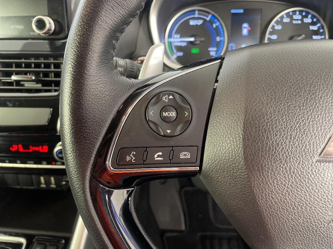 Photo '24' of Mitsubishi Eclipse Cross