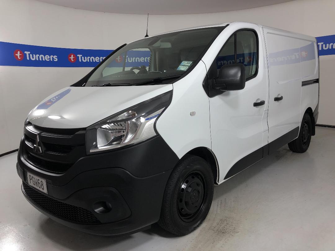 Photo '4' of Mitsubishi Express