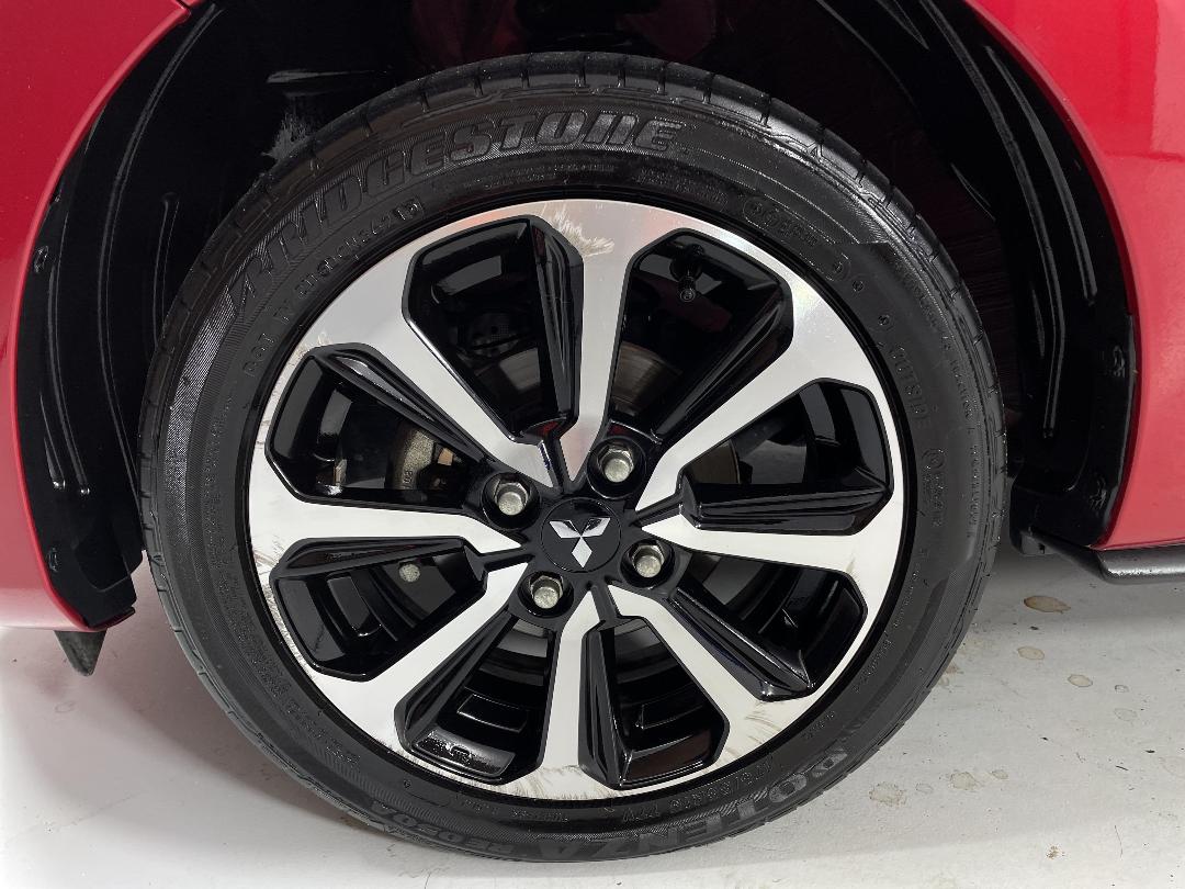 Photo '10' of Mitsubishi Mirage Photo '10' of Mitsubishi Mirage