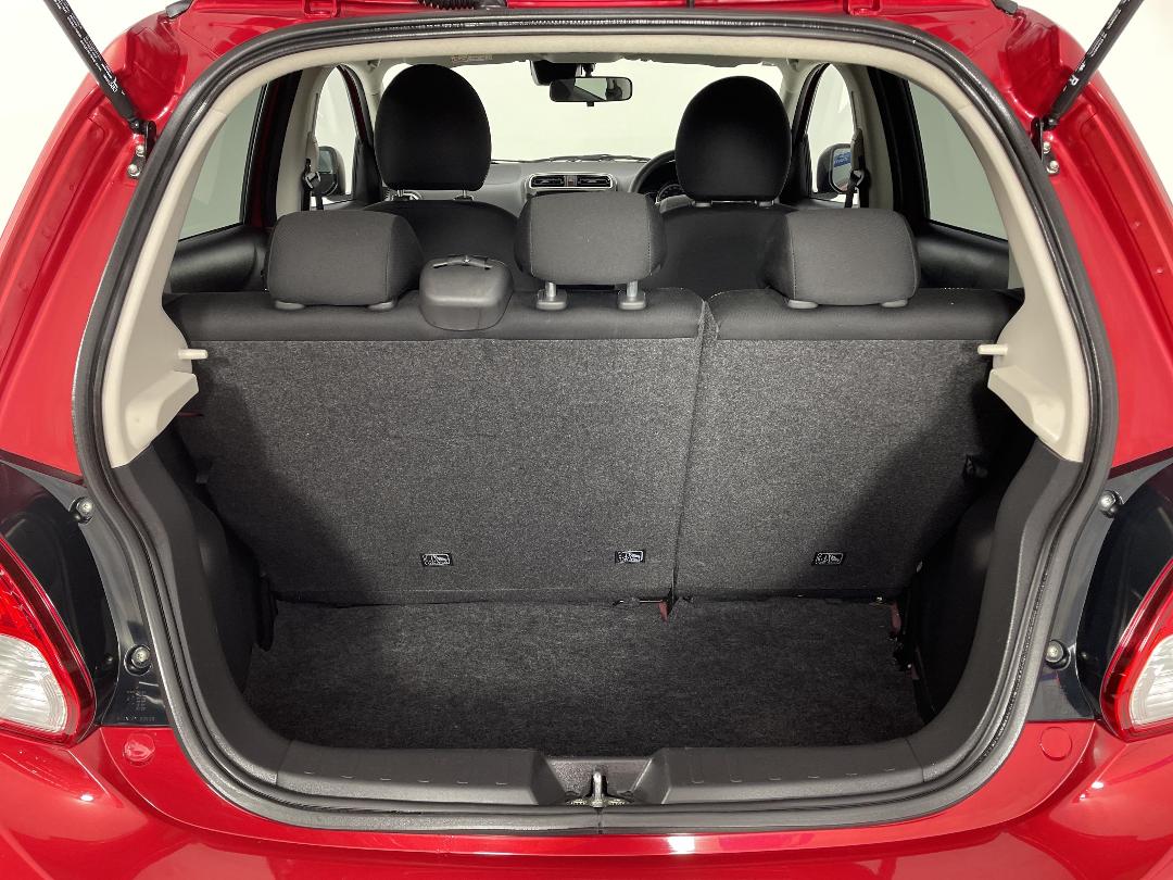 Photo '14' of Mitsubishi Mirage Photo '14' of Mitsubishi Mirage