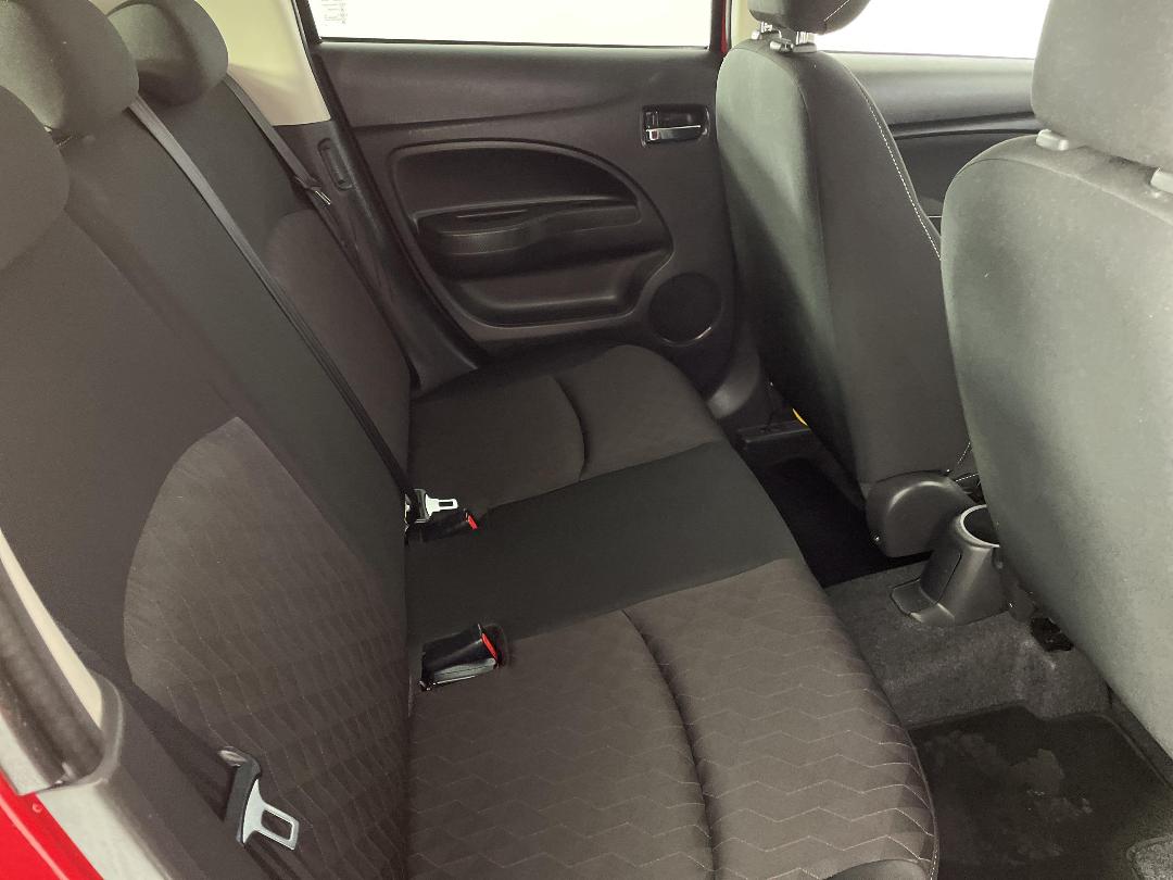 Photo '20' of Mitsubishi Mirage Photo '20' of Mitsubishi Mirage