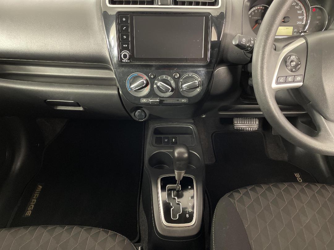 Photo '18' of Mitsubishi Mirage Photo '18' of Mitsubishi Mirage
