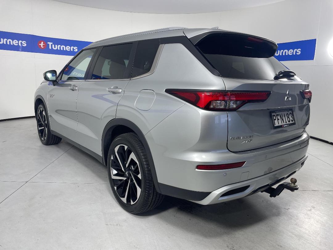 Photo '5' of Mitsubishi Outlander Photo '5' of Mitsubishi Outlander