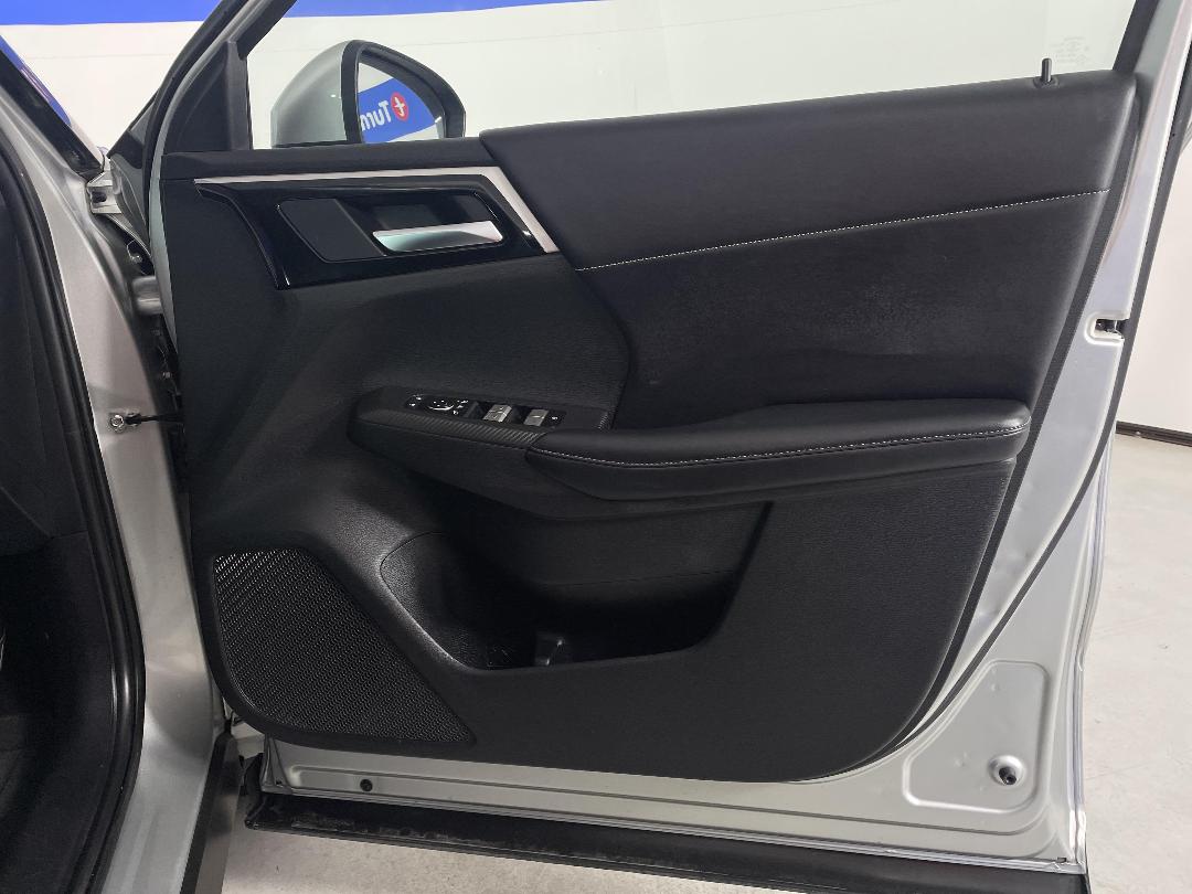 Photo '15' of Mitsubishi Outlander Photo '15' of Mitsubishi Outlander