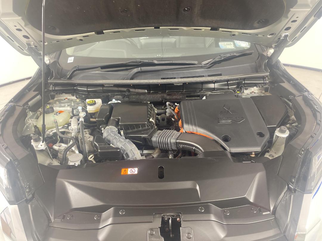 Photo '13' of Mitsubishi Outlander