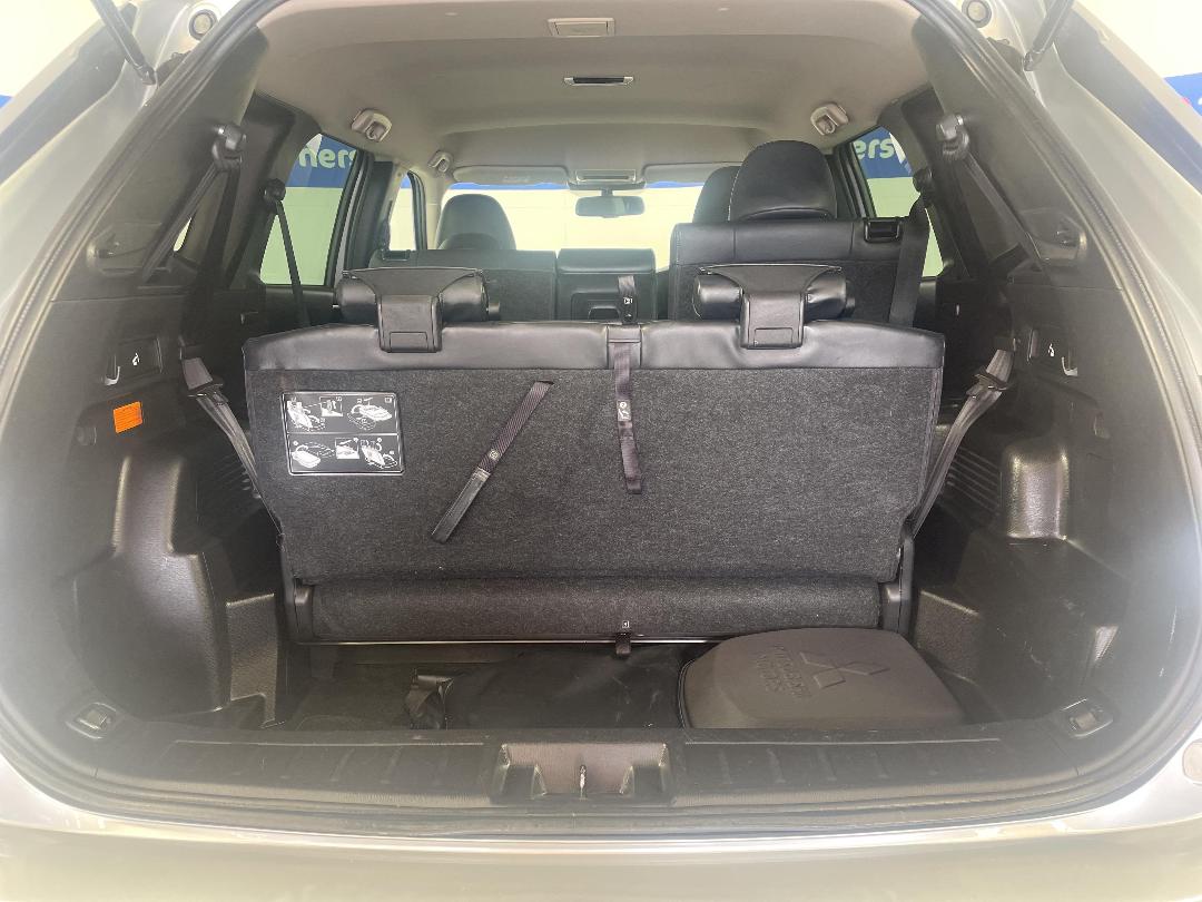 Photo '14' of Mitsubishi Outlander