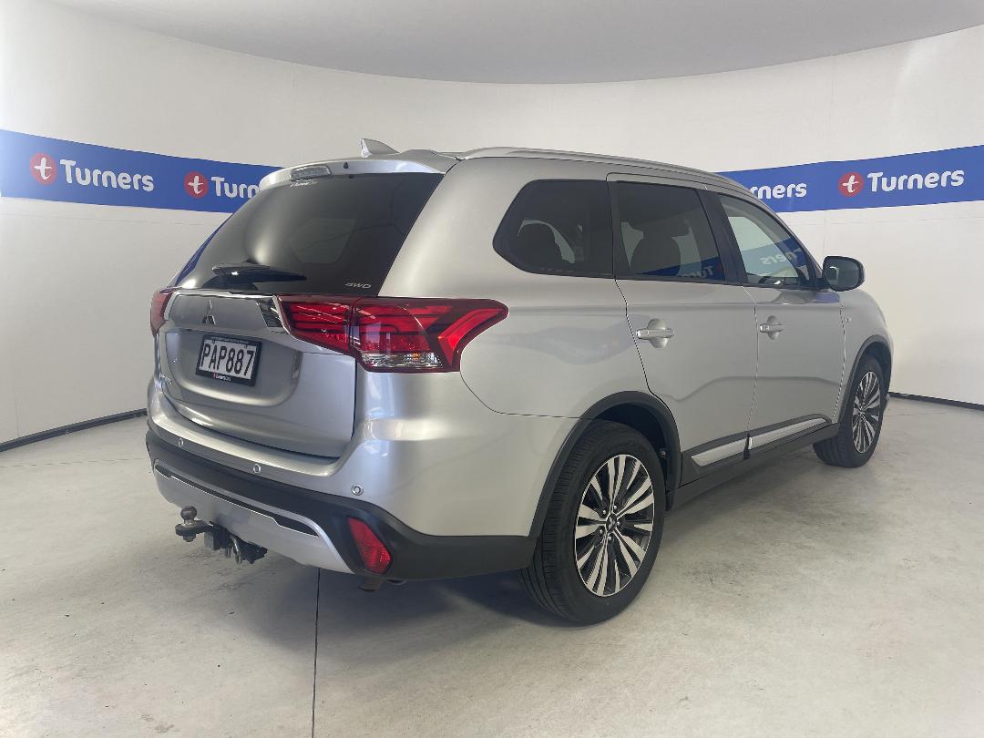 Photo '7' of Mitsubishi Outlander Photo '7' of Mitsubishi Outlander