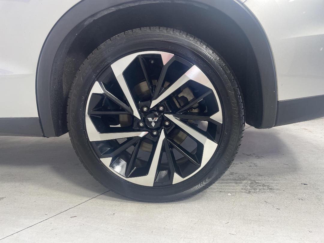 Photo '11' of Mitsubishi Outlander Photo '11' of Mitsubishi Outlander