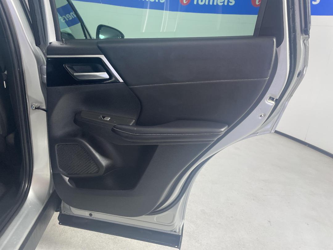 Photo '19' of Mitsubishi Outlander Photo '19' of Mitsubishi Outlander