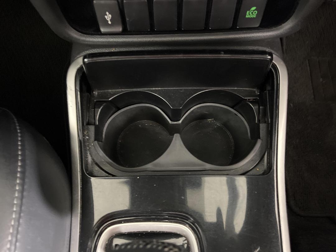 Photo '23' of Mitsubishi Outlander