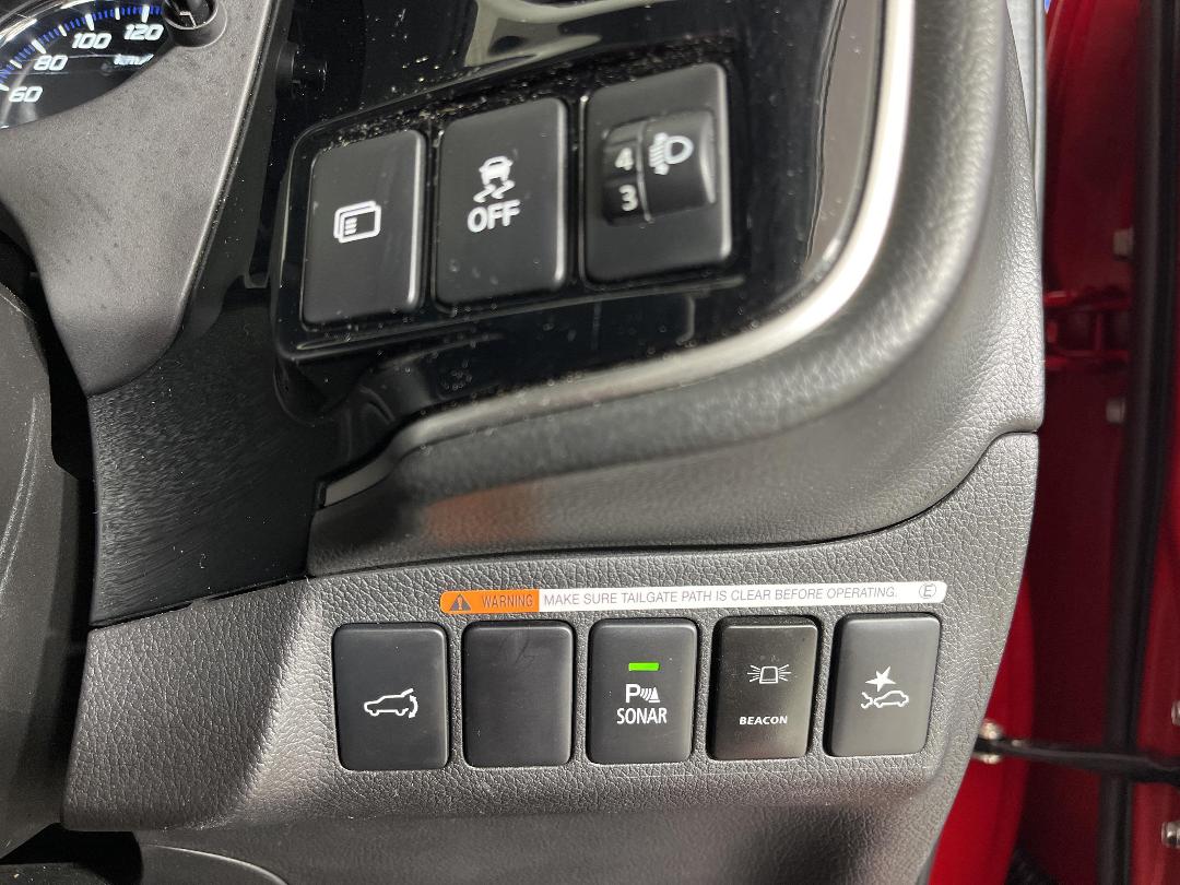 Photo '25' of Mitsubishi Outlander