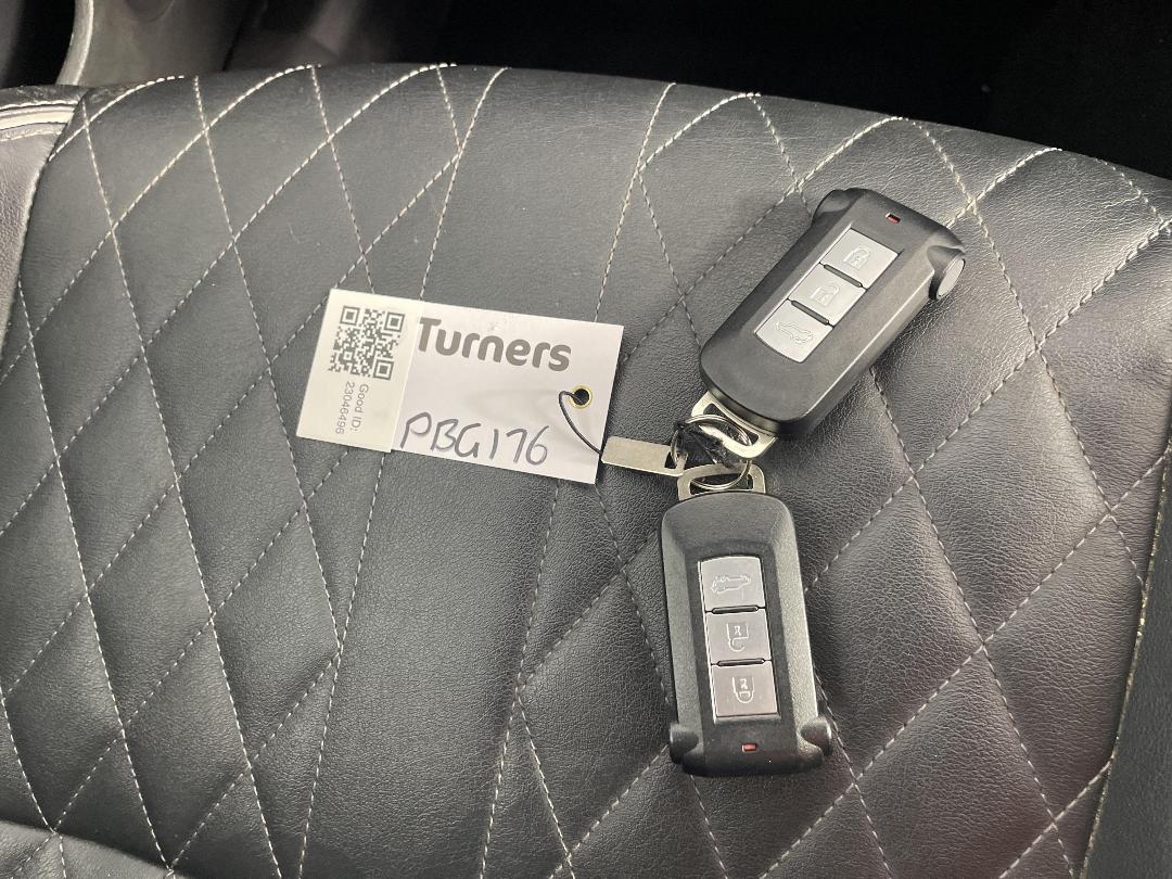 Photo '22' of Mitsubishi Outlander Photo '22' of Mitsubishi Outlander