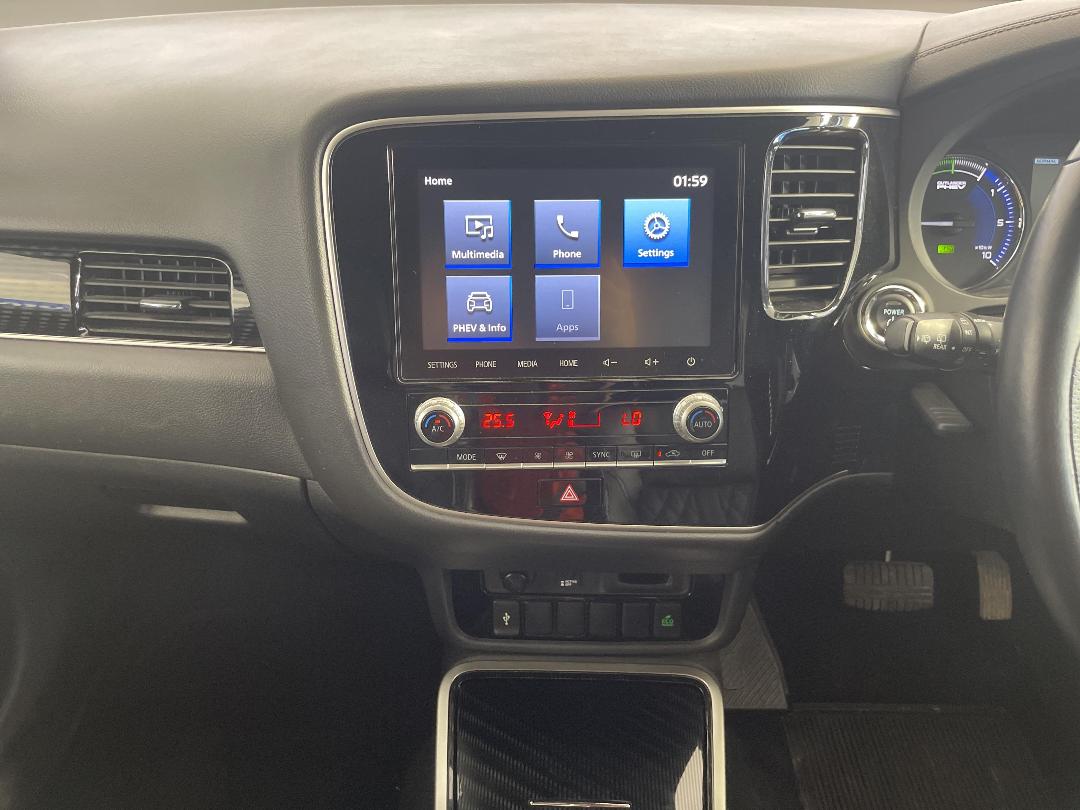 Photo '18' of Mitsubishi Outlander Photo '18' of Mitsubishi Outlander