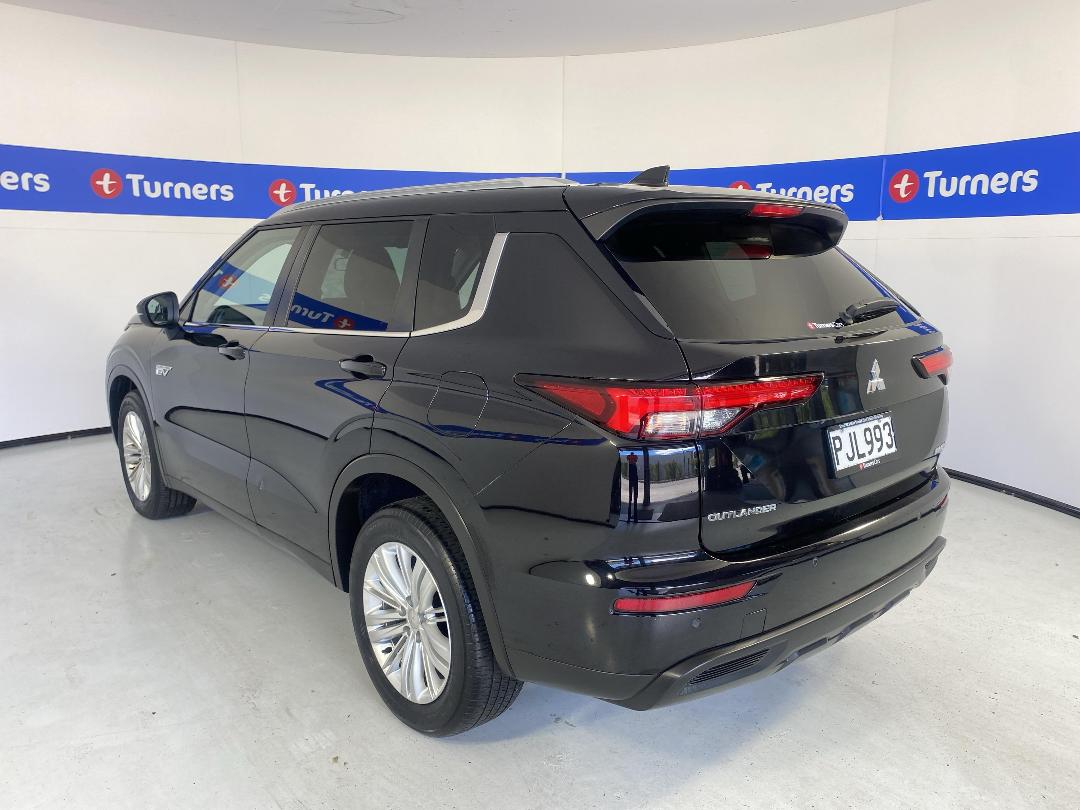 Photo '5' of Mitsubishi Outlander