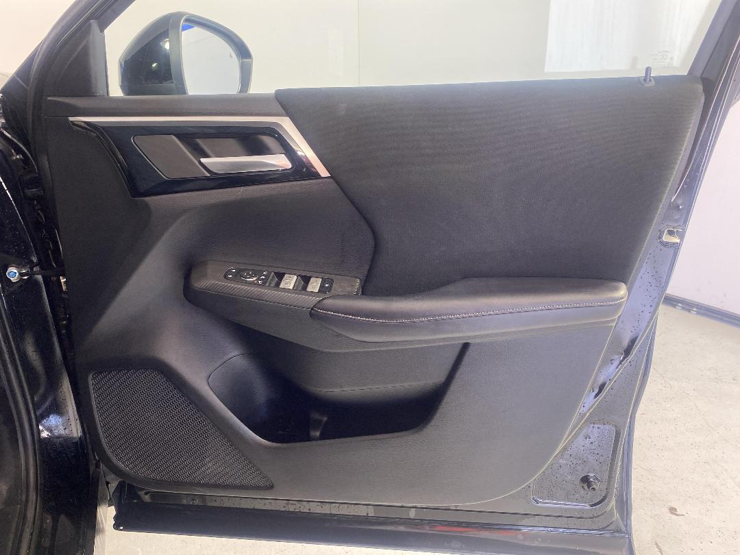 Photo '15' of Mitsubishi Outlander