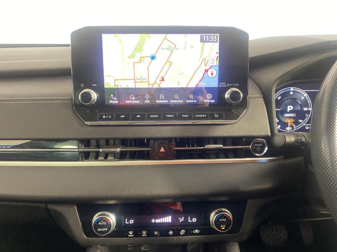 Photo '18' of Mitsubishi Outlander