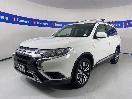 Thumbnail '4' of Mitsubishi Outlander