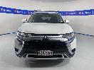 Thumbnail '2' of Mitsubishi Outlander
