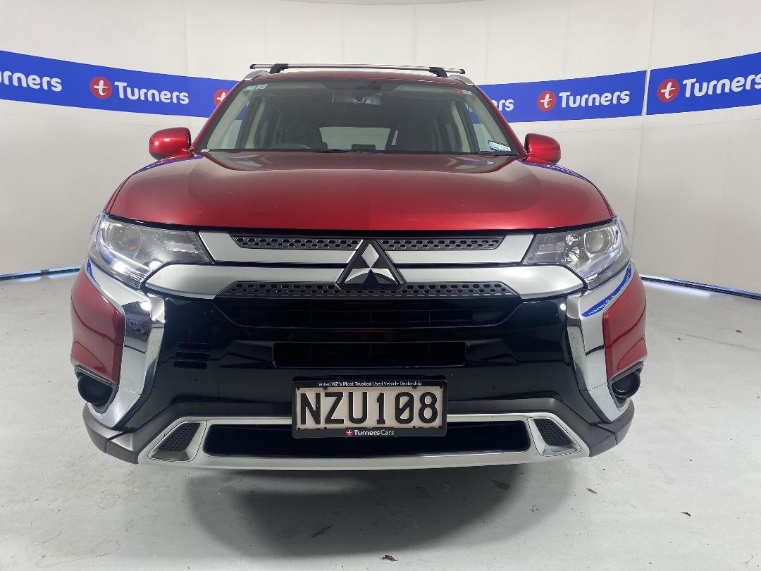 Photo '2' of Mitsubishi Outlander Photo '2' of Mitsubishi Outlander