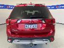 Thumbnail '6' of Mitsubishi Outlander