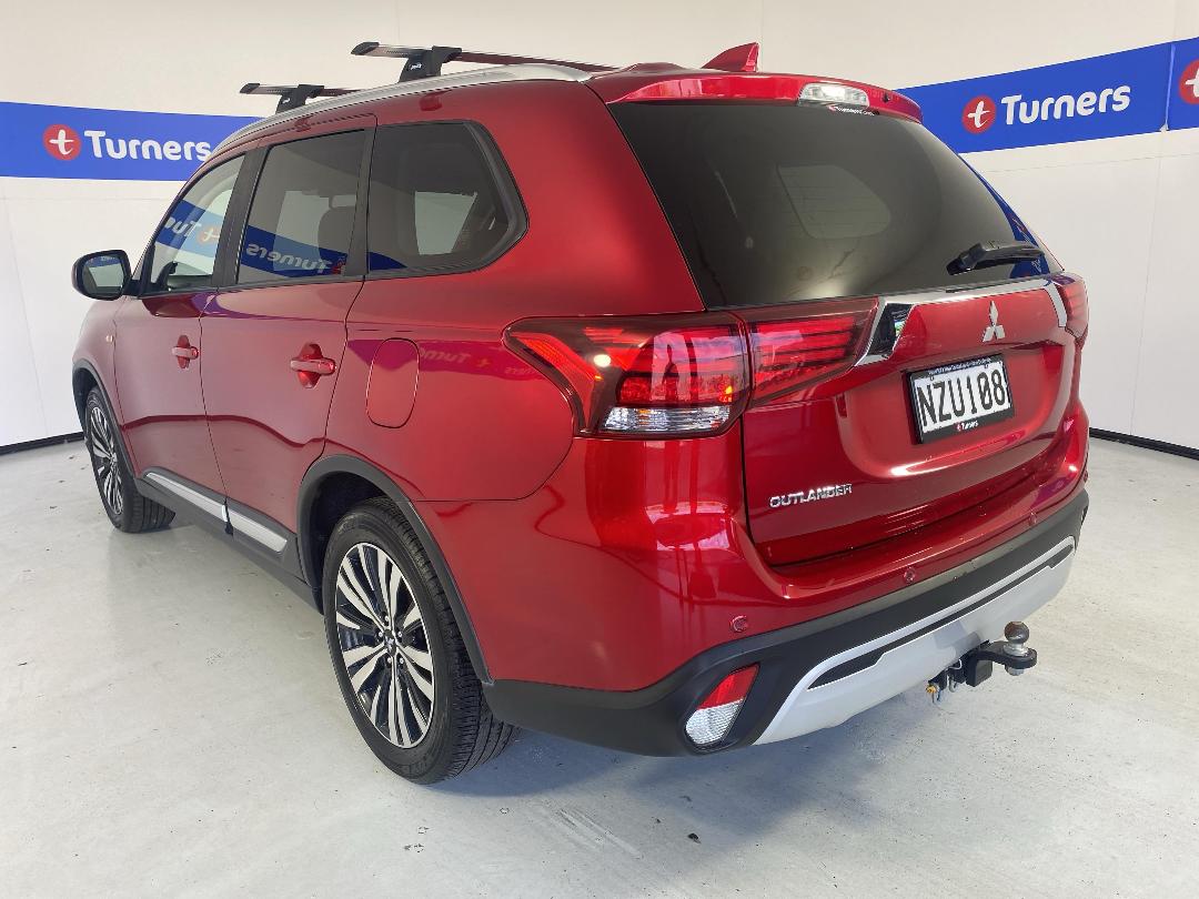 Photo '5' of Mitsubishi Outlander Photo '5' of Mitsubishi Outlander