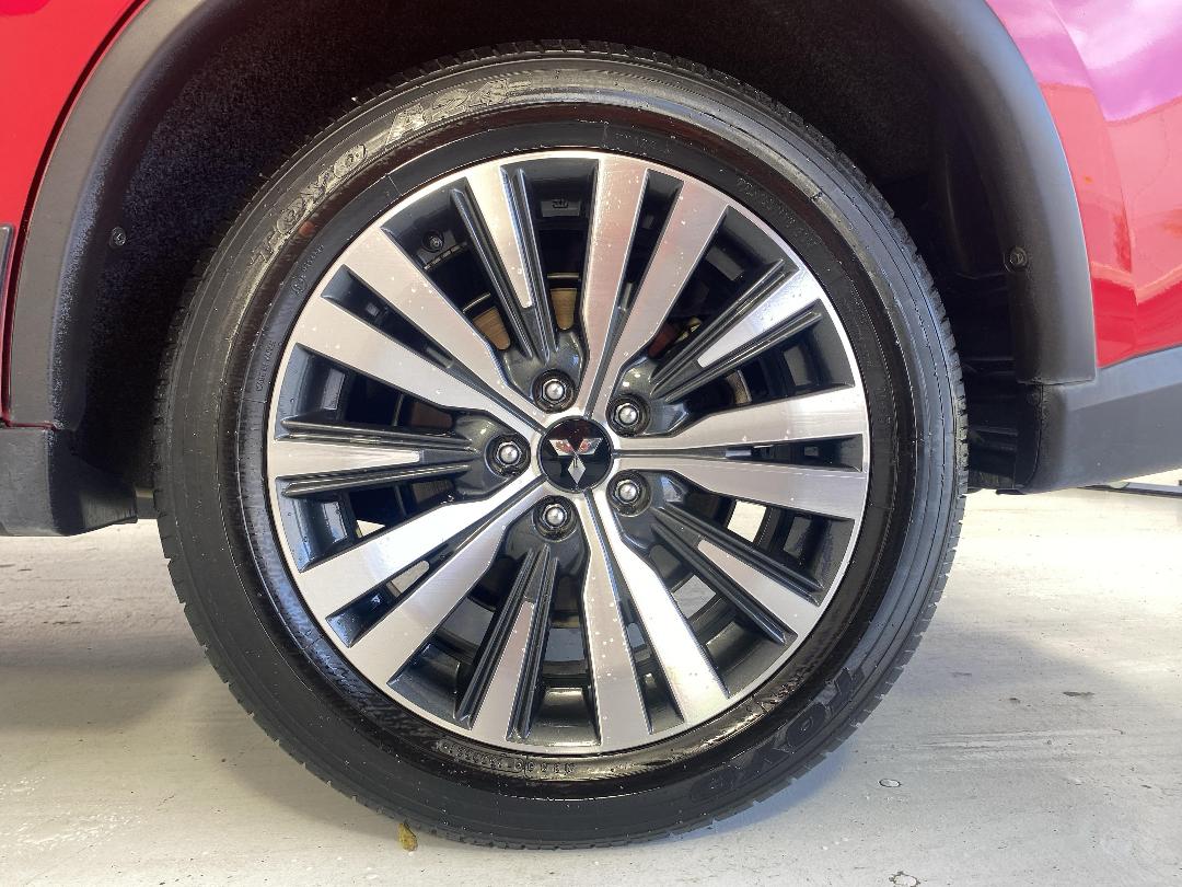 Photo '11' of Mitsubishi Outlander Photo '11' of Mitsubishi Outlander