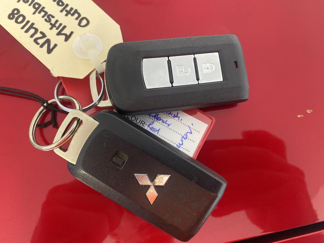 Photo '22' of Mitsubishi Outlander Photo '22' of Mitsubishi Outlander