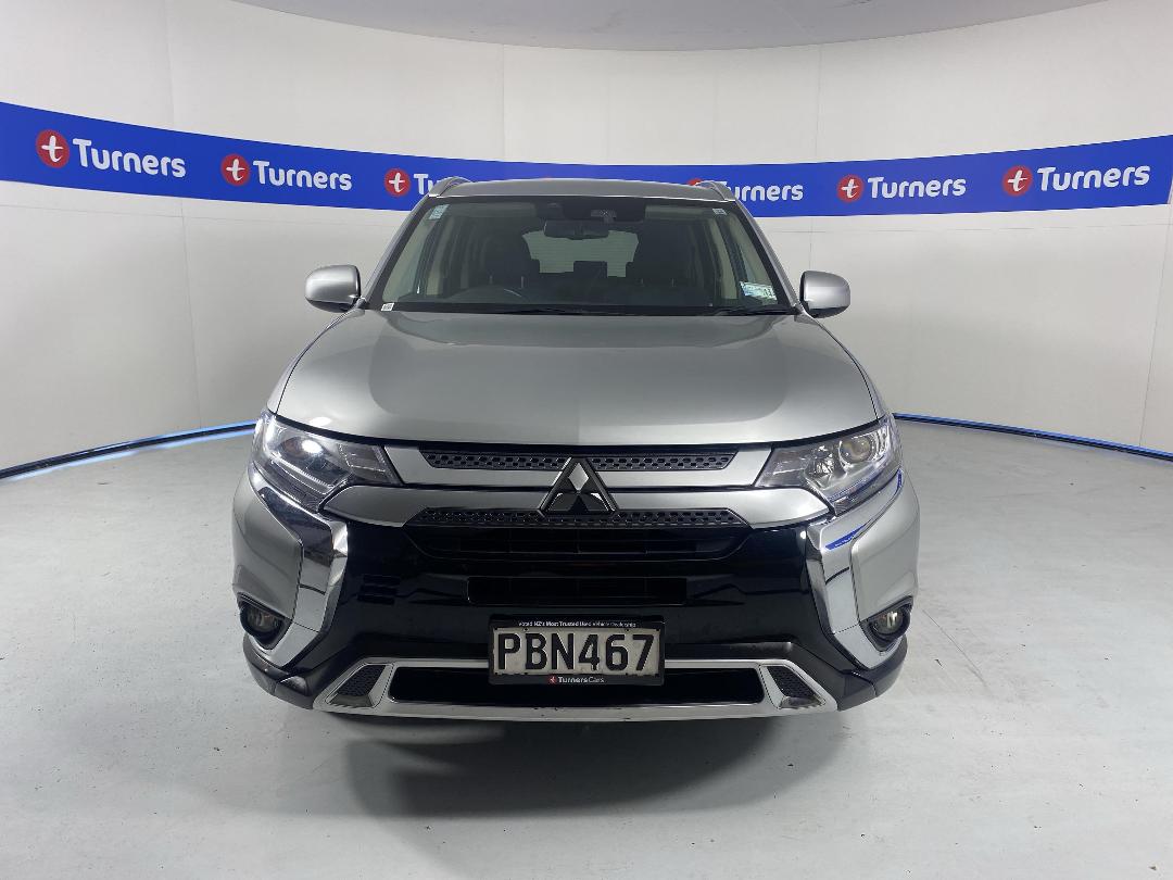 Photo '2' of Mitsubishi Outlander Photo '2' of Mitsubishi Outlander