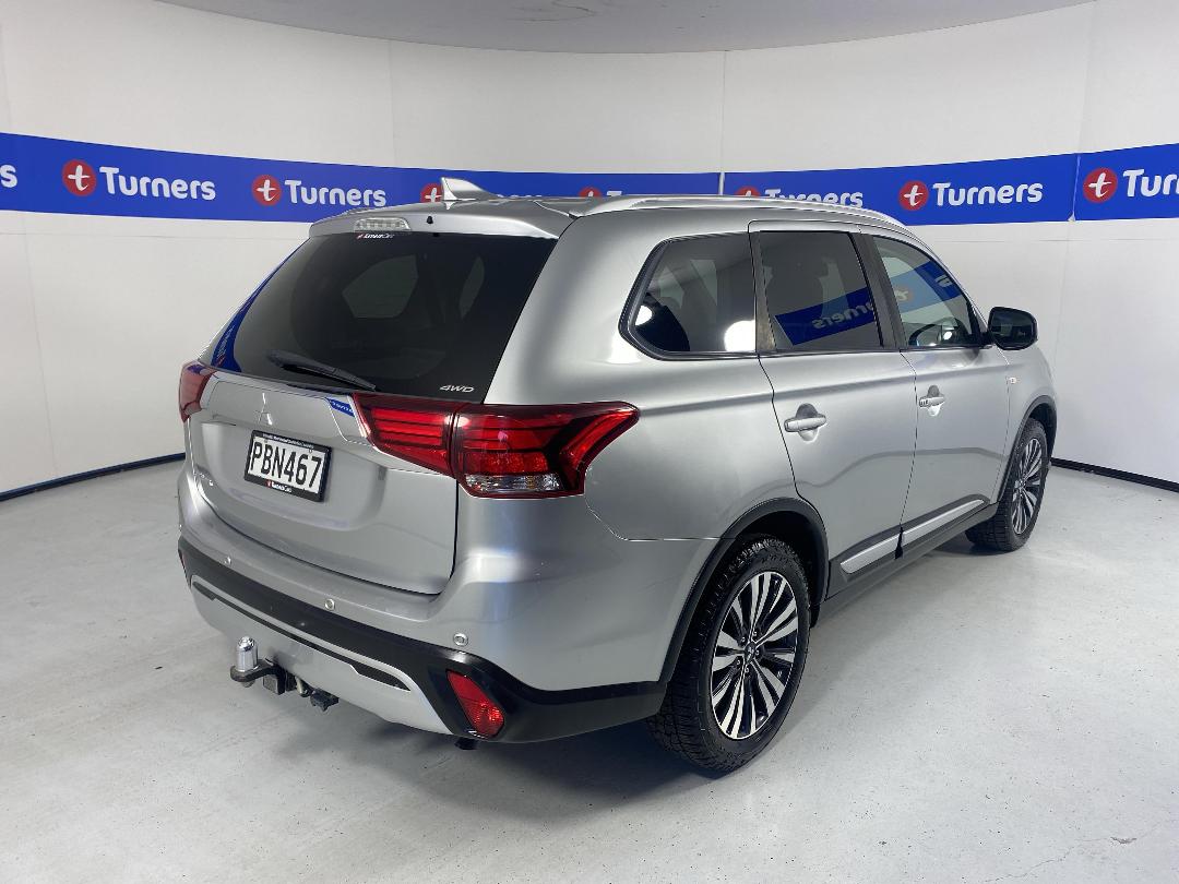 Photo '7' of Mitsubishi Outlander Photo '7' of Mitsubishi Outlander