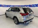 Thumbnail '5' of Mitsubishi Outlander