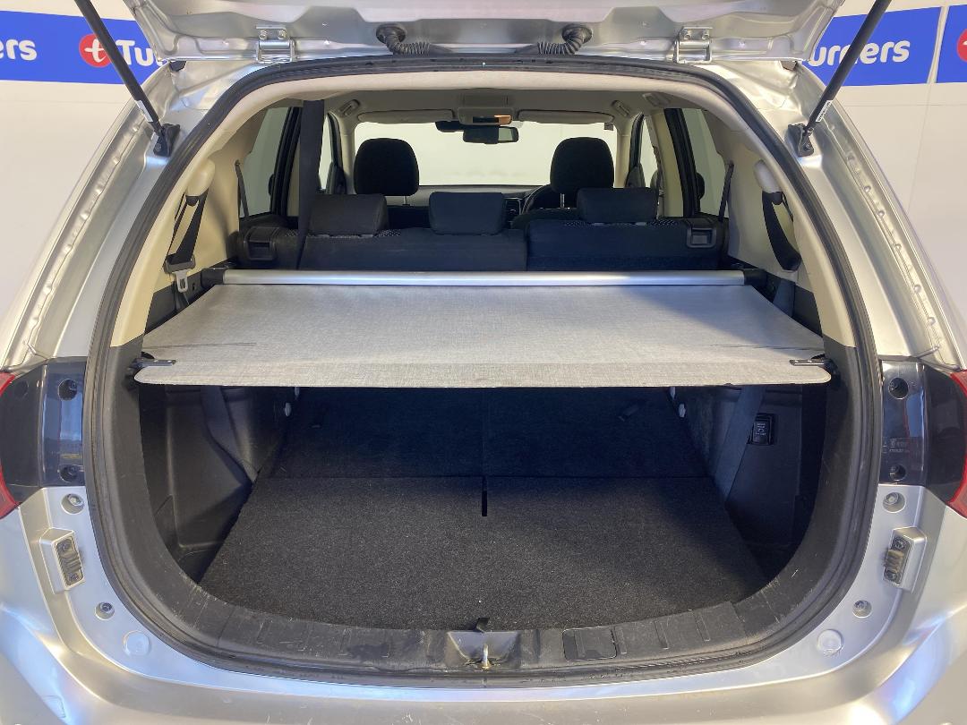 Photo '14' of Mitsubishi Outlander Photo '14' of Mitsubishi Outlander