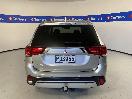 Thumbnail '6' of Mitsubishi Outlander