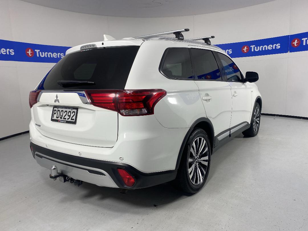 Photo '7' of Mitsubishi Outlander Photo '7' of Mitsubishi Outlander