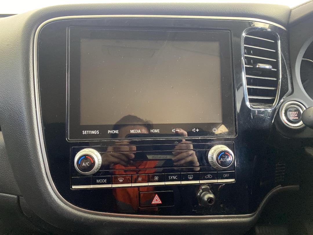 Photo '18' of Mitsubishi Outlander Photo '18' of Mitsubishi Outlander