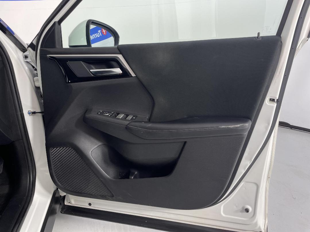 Photo '15' of Mitsubishi Outlander Photo '15' of Mitsubishi Outlander