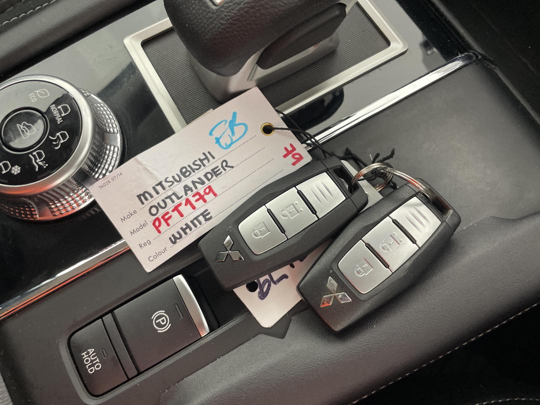 Photo '22' of Mitsubishi Outlander Photo '22' of Mitsubishi Outlander